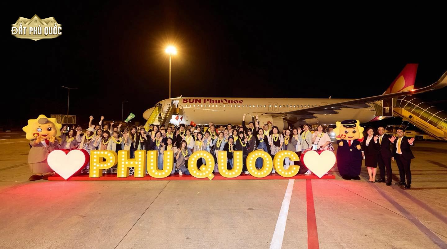 Ng&agrave;y 29/03/2026, chuyến bay mang số hiệu 9G 510 đ&atilde; hạ c&aacute;nh an to&agrave;n tại s&acirc;n bay quốc tế Đ&agrave;o Vi&ecirc;n (Đ&agrave;i Bắc), đ&aacute;nh dấu cột mốc lịch sử: Sun PhuQuoc Airways ch&iacute;nh thức vươn tầm ch&acirc;u lục.